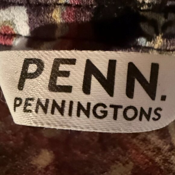 Pennington's Women's XL Paisley Top - Picture 2 of 2